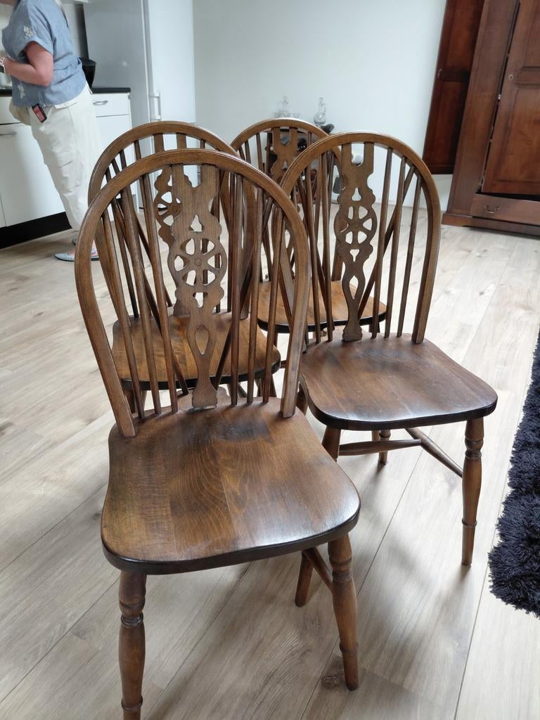 Set van 4 antieke windsor houten stoelen met spijlenrug, Ophalen