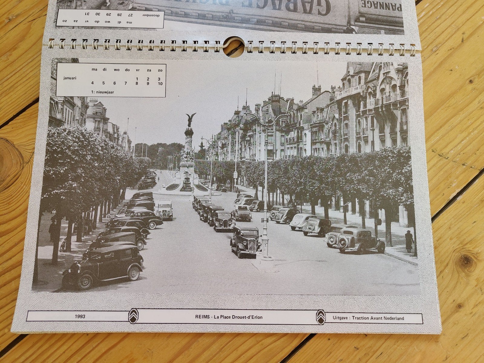 Citroën Traction Avant. Kalender 1993 met 28 p. briefkaarten, Ophalen of Verzenden, Zo goed als nieuw, Citroën