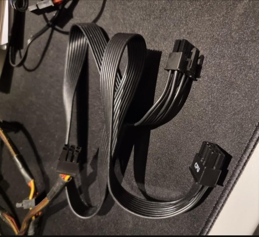 Modulaire kabels Yestone P01001 en CPU kabel, Computers en Software, Pc- en Netwerkkabels, Gebruikt, Ophalen of Verzenden