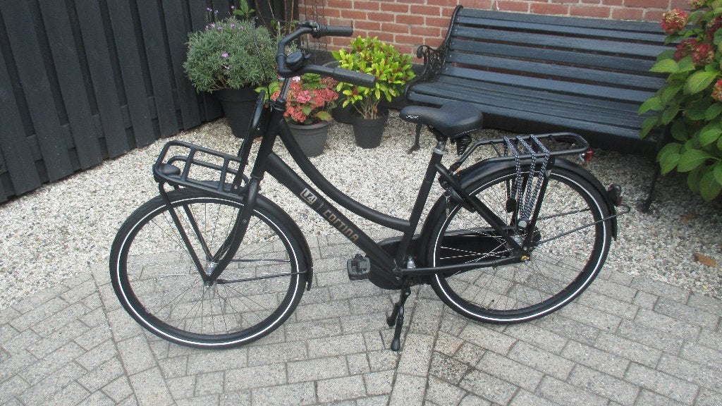 Foto 3 van cortina  transport  fiets  26  inch. 3 ver. tip top in orde.