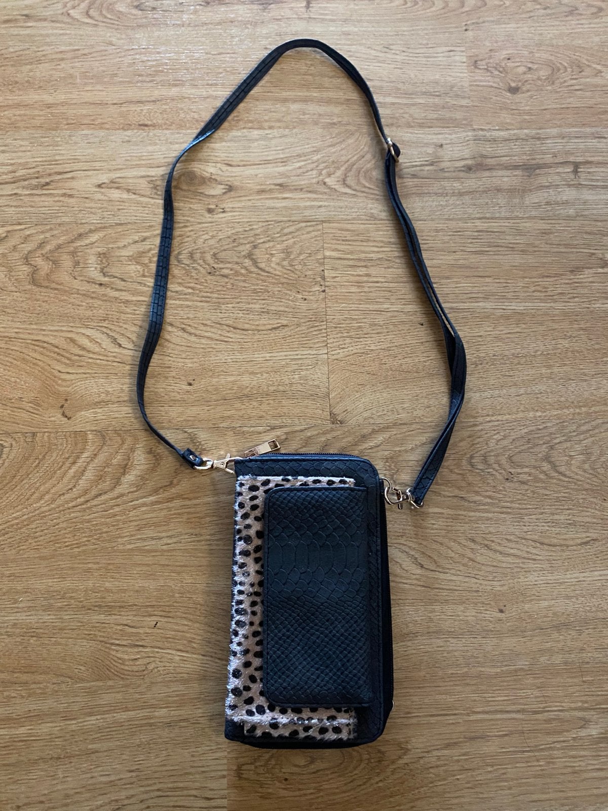 Mooi tasje, Sieraden, Tassen en Uiterlijk, Tassen | Schoudertassen, Ophalen of Verzenden, Zo goed als nieuw, Grijs