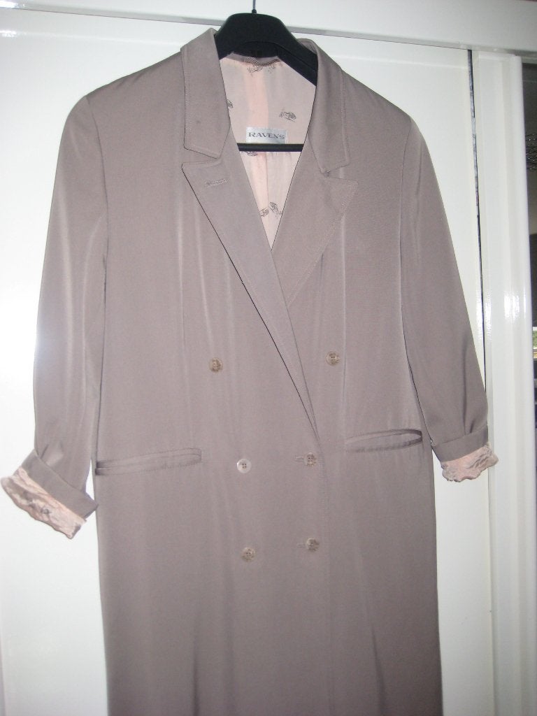 Jas/Mantel RAVENS, maat 42, taupekleur, Kleding | Dames, Zwart, Maat 42/44 (L), Ophalen of Verzenden, Zo goed als nieuw
