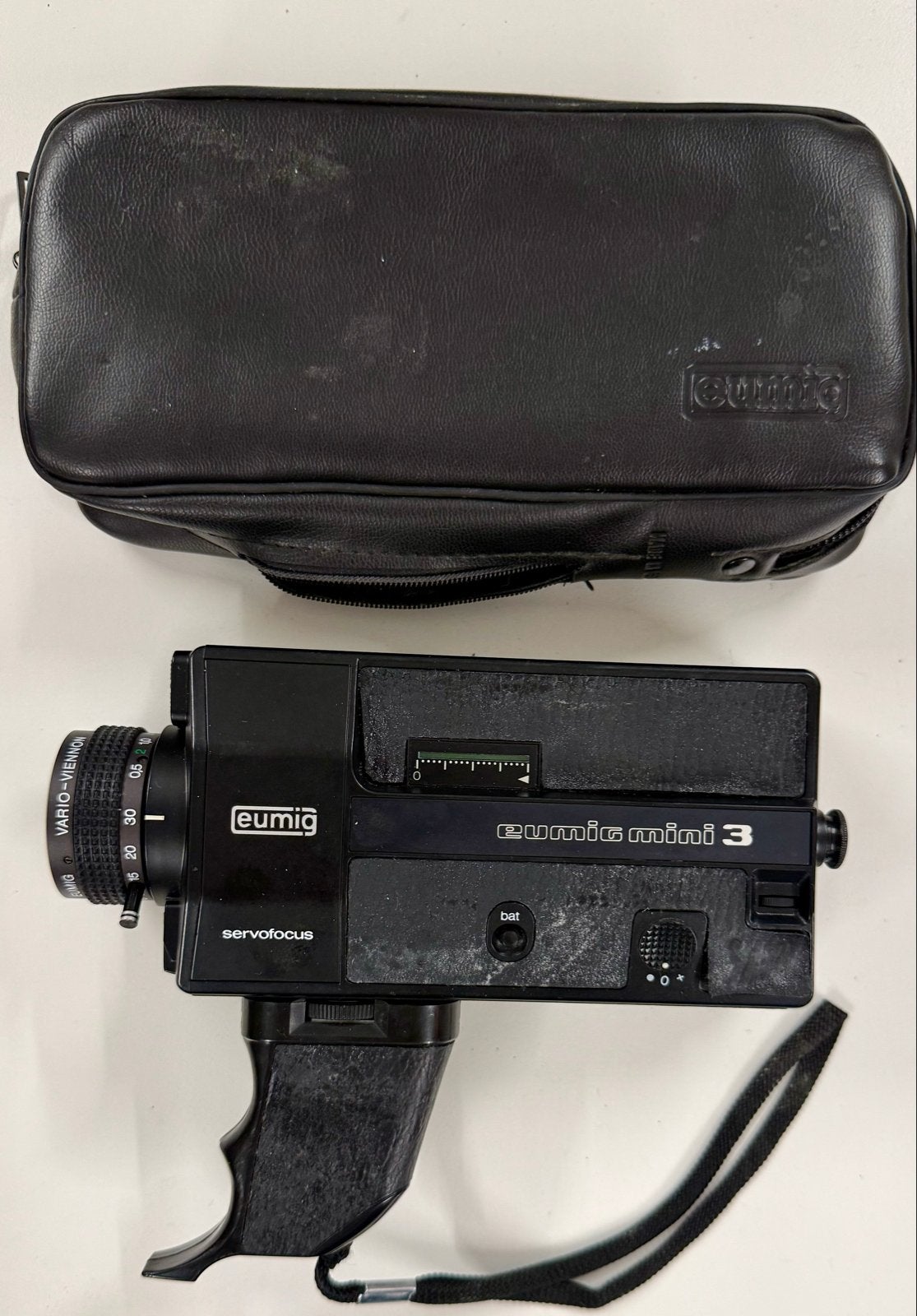 Vintage Eumig Mini 3 Servofocus 8mm Camera met Tas, Ophalen of Verzenden, 8mm, Camera