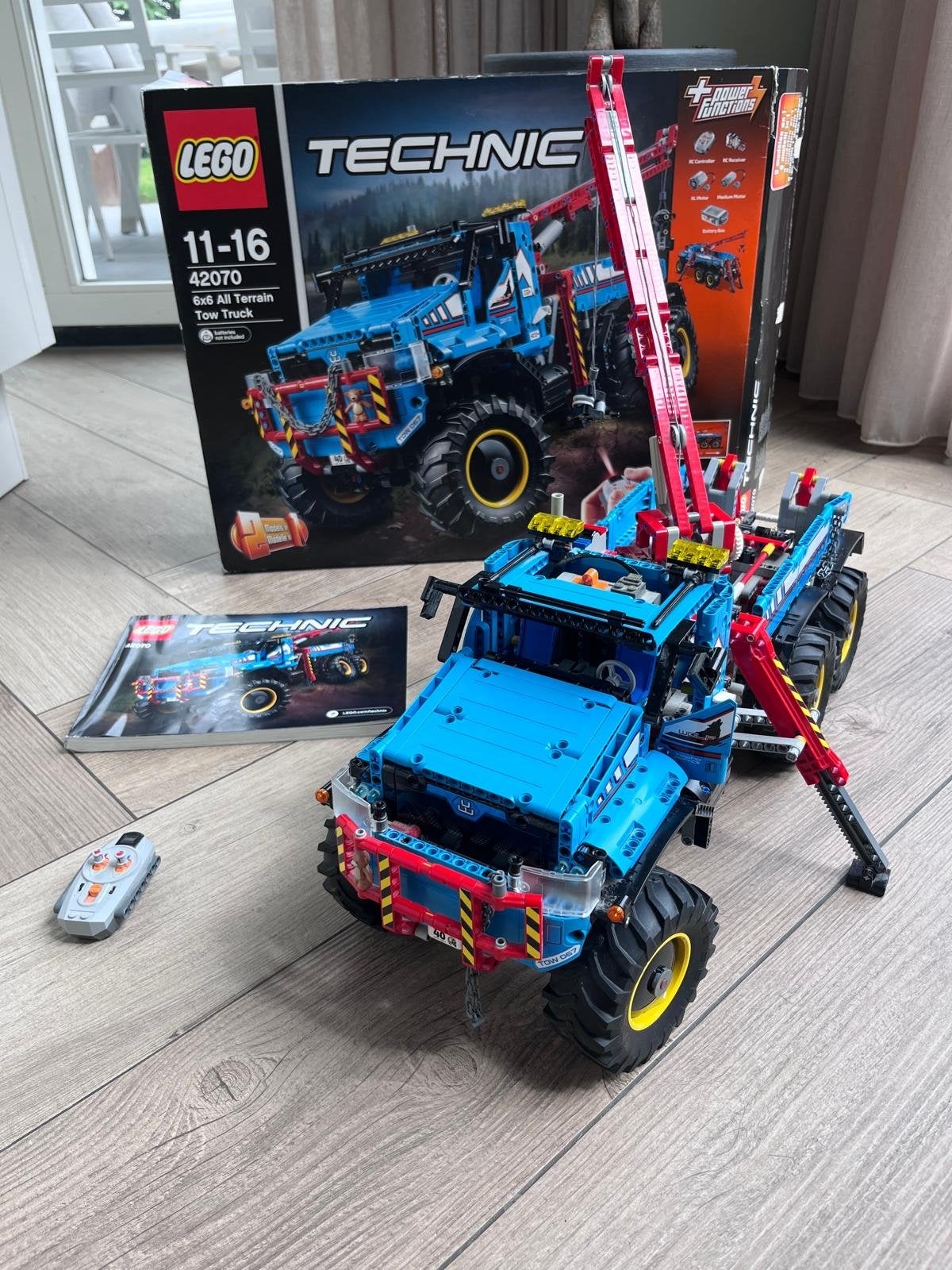 LEGO Technic 42070 6x6 All Terrain Sleepwagen, Kinderen en Baby's, Speelgoed | Duplo en Lego, Ophalen of Verzenden, Gebruikt, Complete set