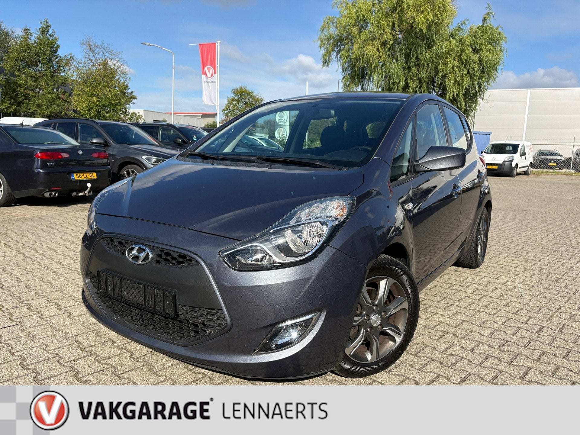 Hyundai Ix20 1.6i Automaat (BOVAG/RIJKLAARPRÏJS), Auto's, Automaat, 12 maanden, Gebruikt, Zwart
