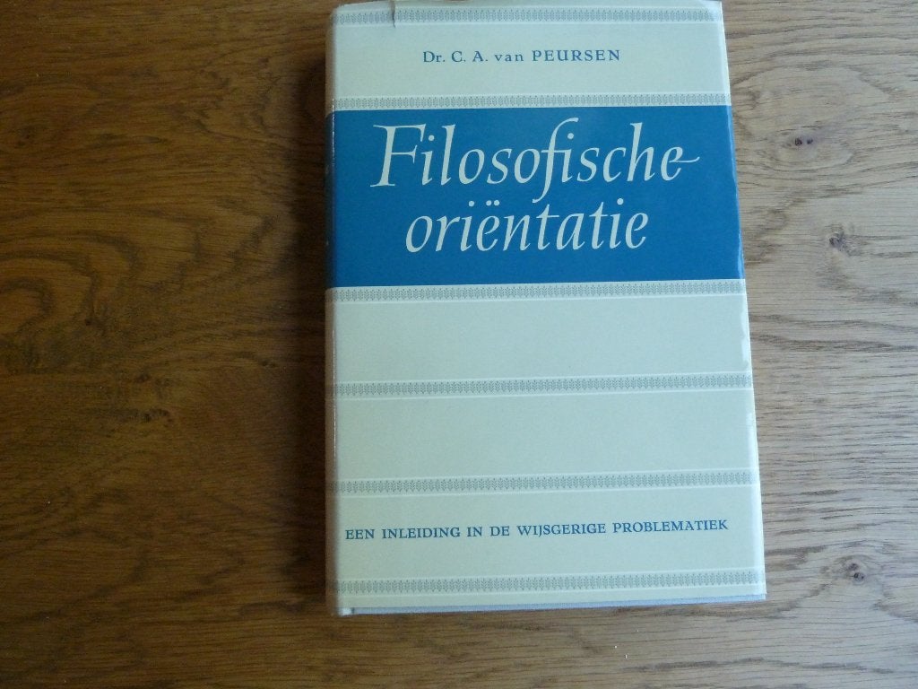 Filosofische oriëntatie door Dr. C.A. van Peursen, Ophalen, Zo goed als nieuw, Algemeen