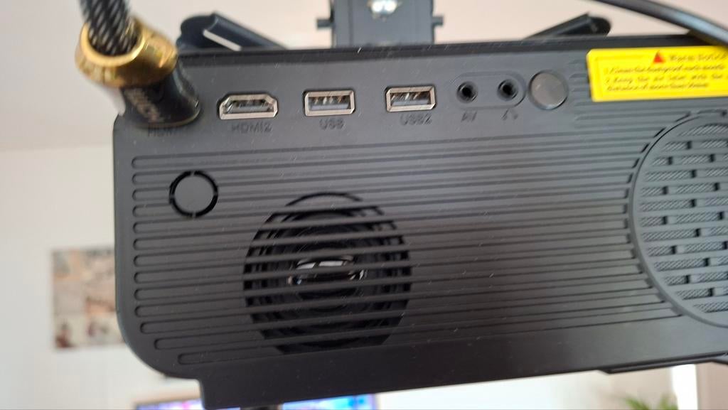 Auronic Beamer Full HD Projector met HDMI en USB, Audio, Tv en Foto, Beamers, Ophalen, LED, Zo goed als nieuw, Full HD (1080)