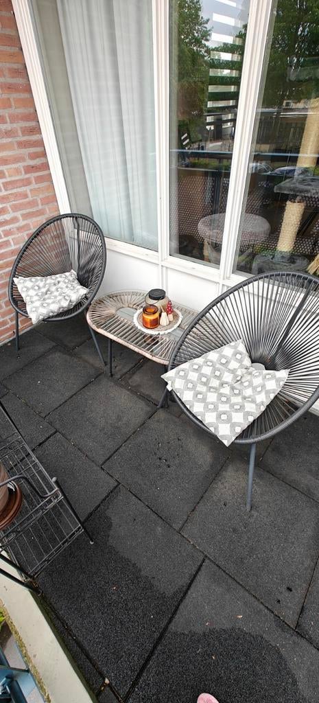 Balkonset: 2 stoelen en 1 tafel met glasplaat, Ophalen of Verzenden, Gebruikt, Ovaal, Wicker