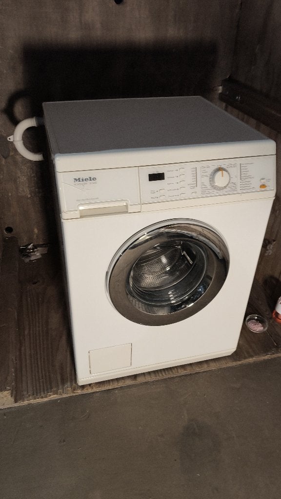 Miele Novotronic W3460 wasmachine 5kg, Ophalen, 1200 tot 1600 toeren, Gebruikt, 4 tot 6 kg
