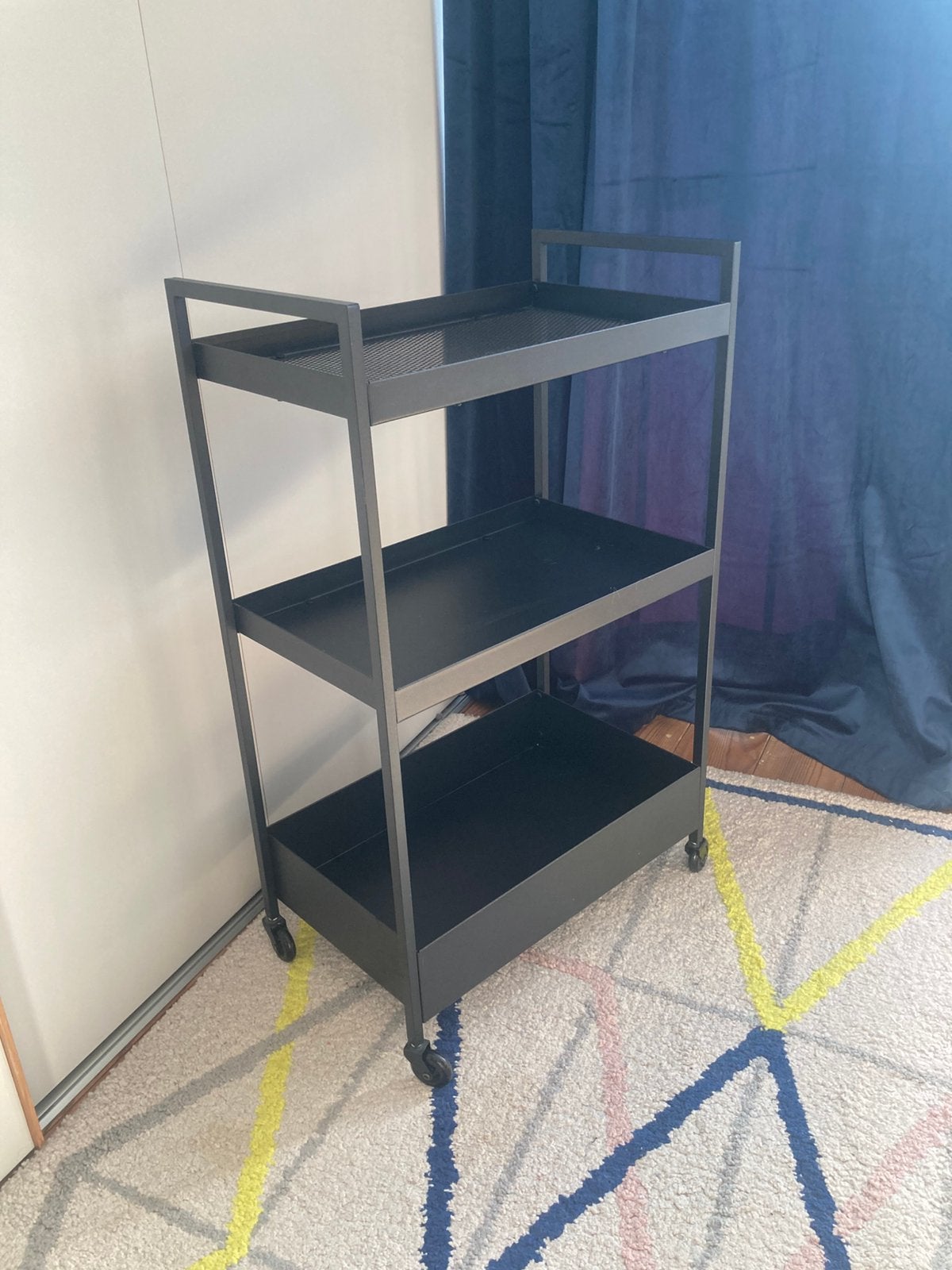 Ikea nissafors rolltrolley zwart, Ophalen, Zo goed als nieuw, Metaal, Rechthoekig