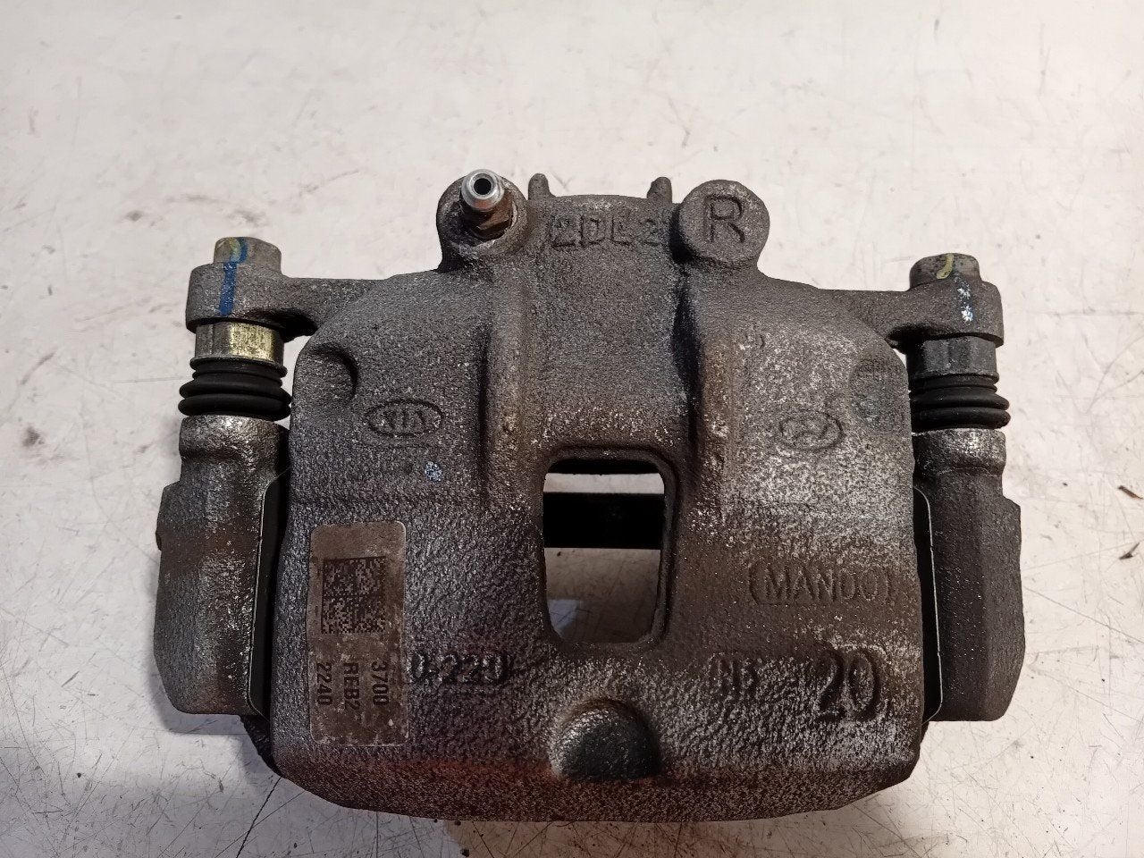 Remklauw rechts voor Hyundai i10, Onderdelen@venauto.nl, Van der Ven Autorecycling B.V., Gebruikt, Ettenseweg 76, 4706 PB Roosendaal, The Netherlands