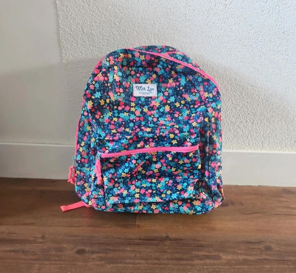 Leuke schooltas met bloemenprint - Zo goed als nieuw, 30 tot 40 cm, Overige kleuren, Rugtas, Ophalen of Verzenden