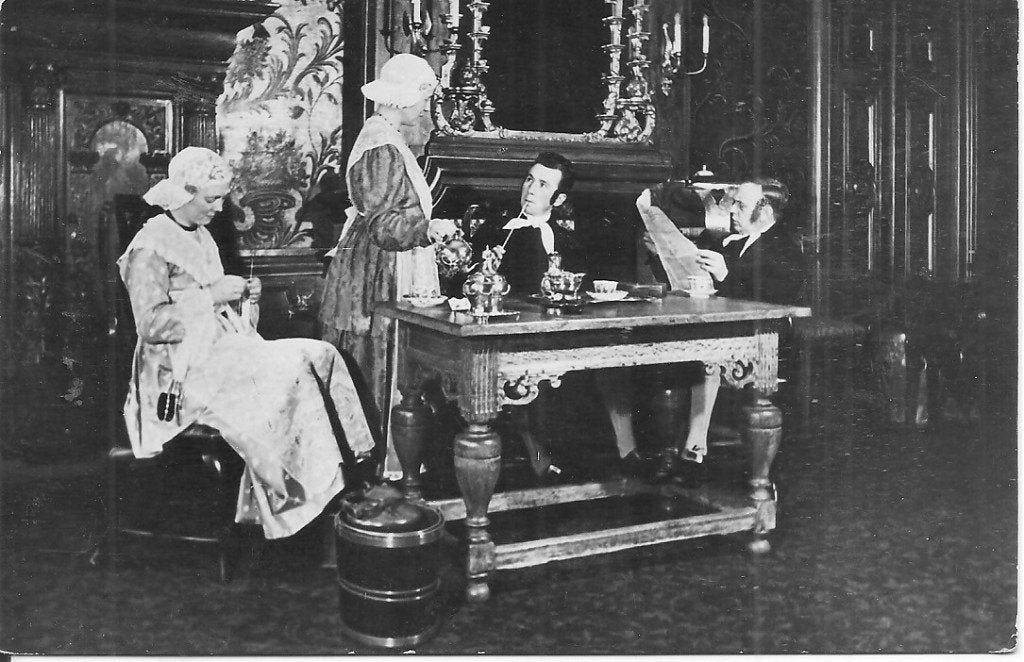 Oude ansichtkaart: Frysk klaeijing - Friese klederdracht, Ophalen of Verzenden, 1940 tot 1960, Gelopen, Friesland