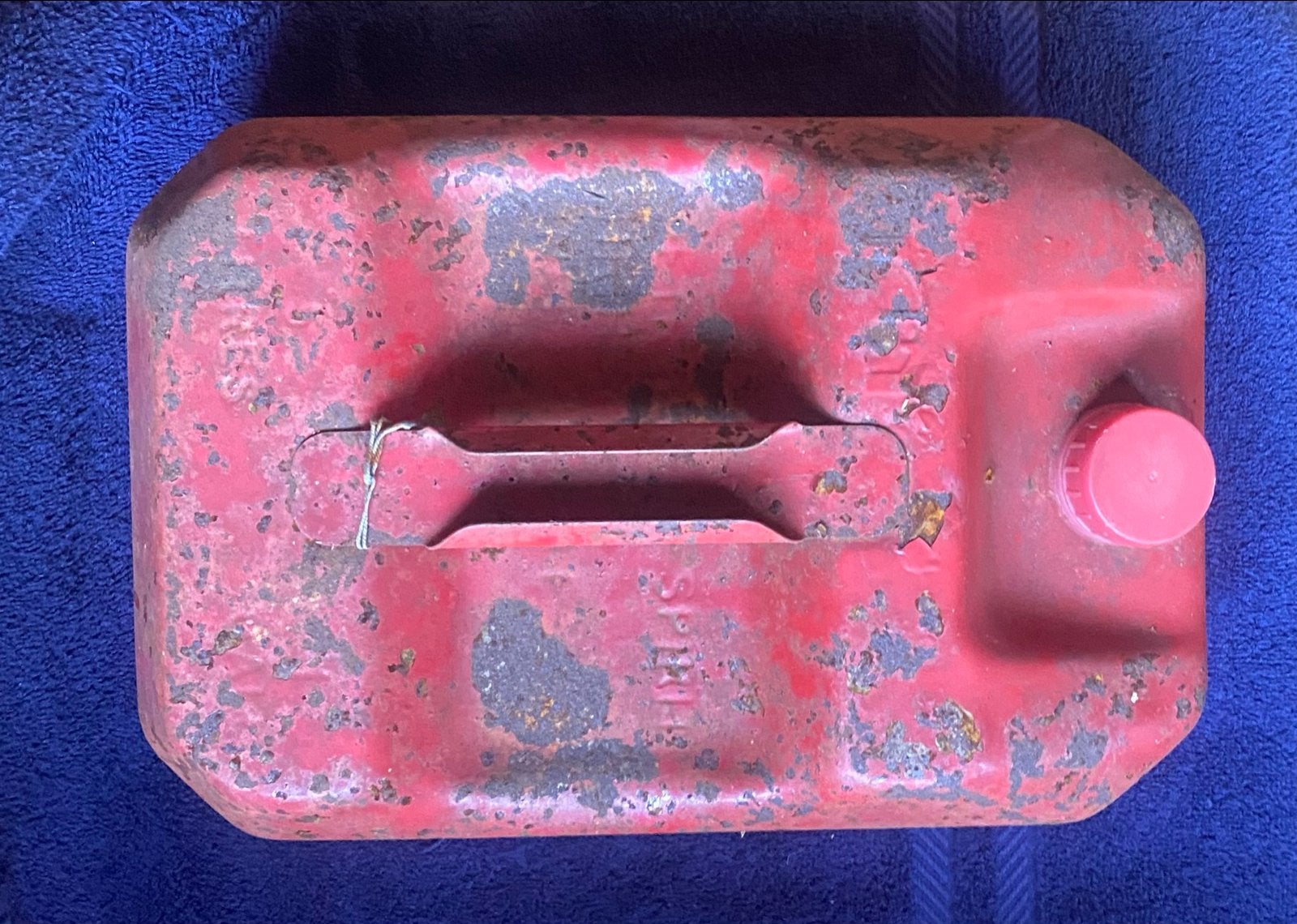 Plastic en ijzeren jerrycan. 5 liter, Ophalen of Verzenden