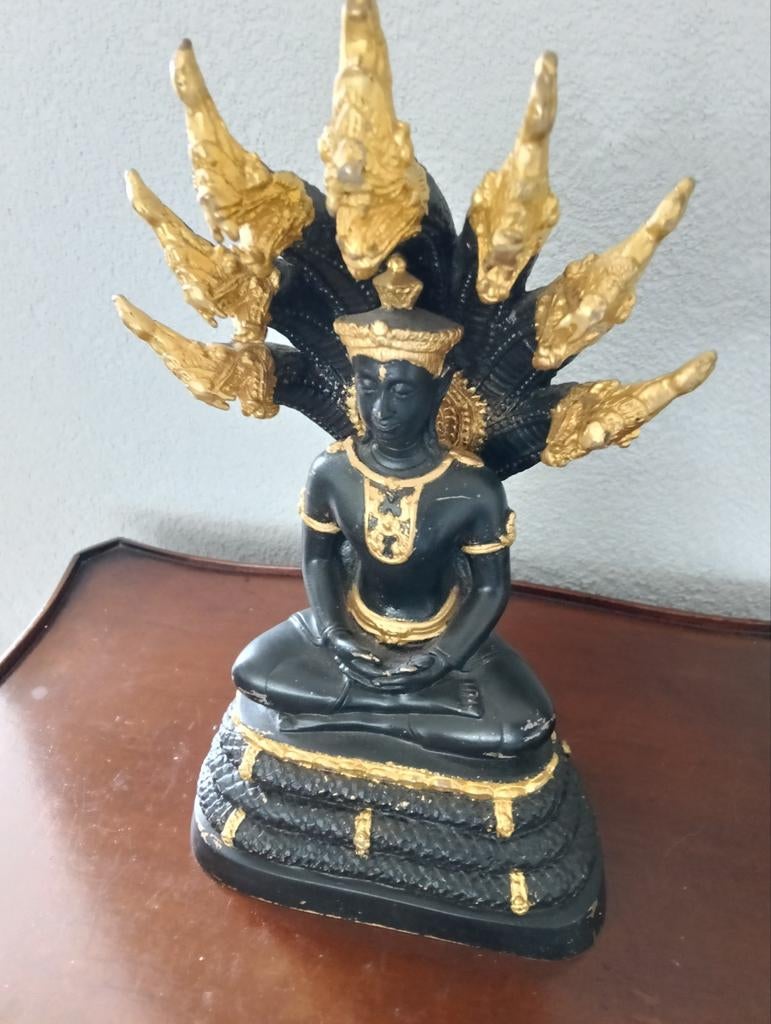 Boeddhabeeld met Naga slang - Zwart en Goud, Huis en Inrichting, Woonaccessoires | Boeddhabeelden, Ophalen of Verzenden, Nieuw