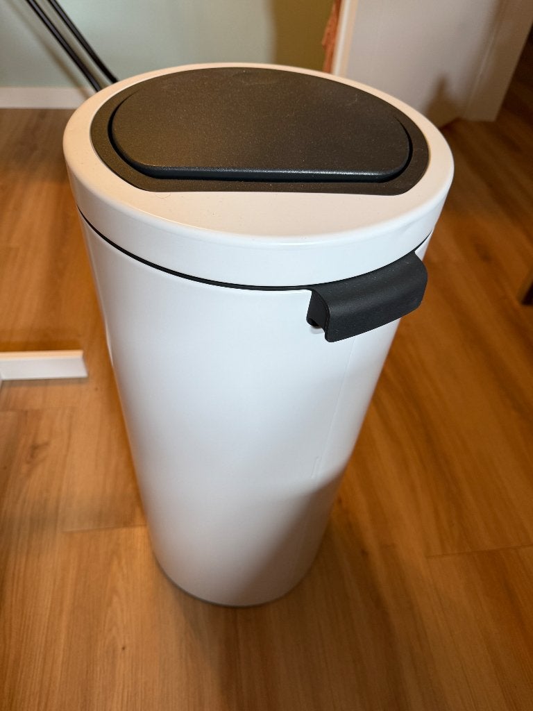 Brabantia touch bin 60 liter prullenbak, Huis en Inrichting, Woonaccessoires | Prullenbakken, Ophalen, Gebruikt, 50 tot 75 cm