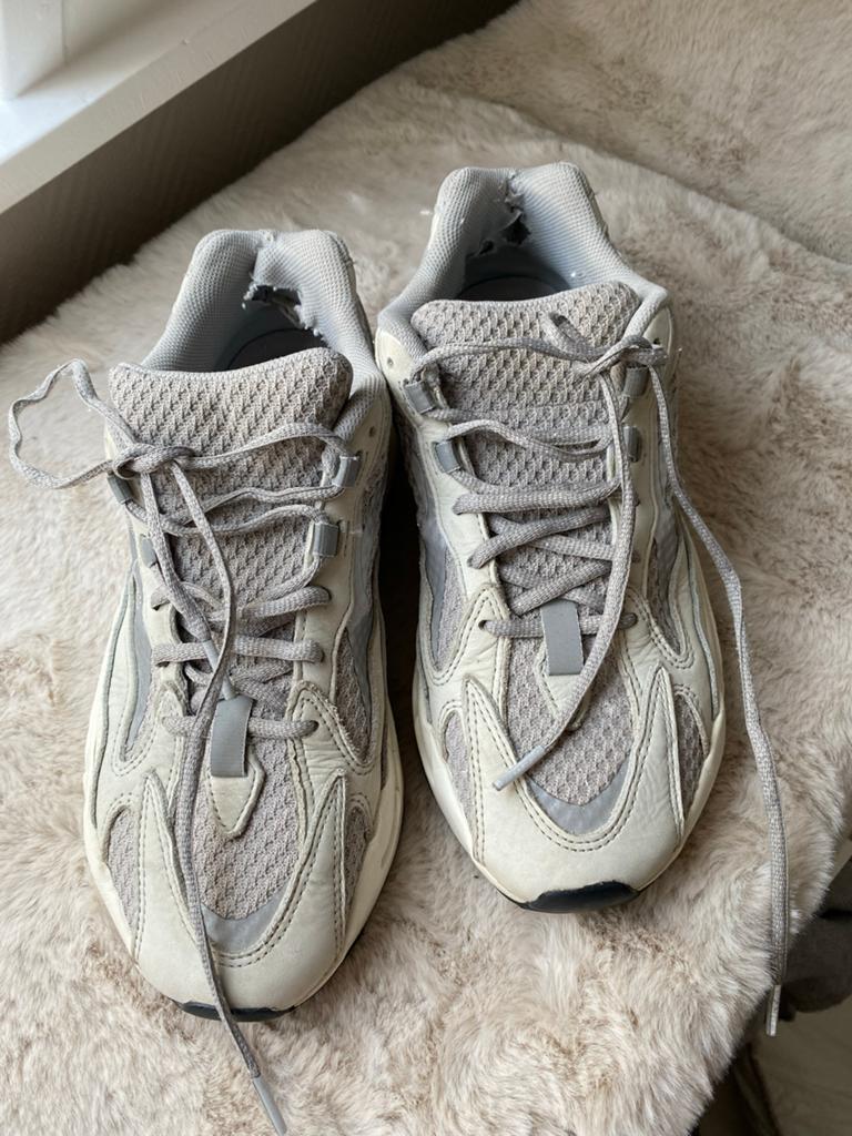 Yeezy Adidas Ortholite sneakers mt 44, Ophalen of Verzenden, Gedragen, Overige kleuren, Sneakers of Gympen