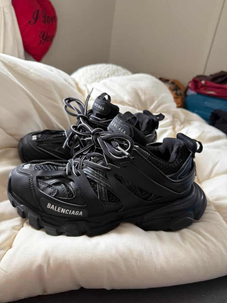 Balenciaga schoenen 38, Ophalen of Verzenden, Zo goed als nieuw, Zwart, Sneakers of Gympen