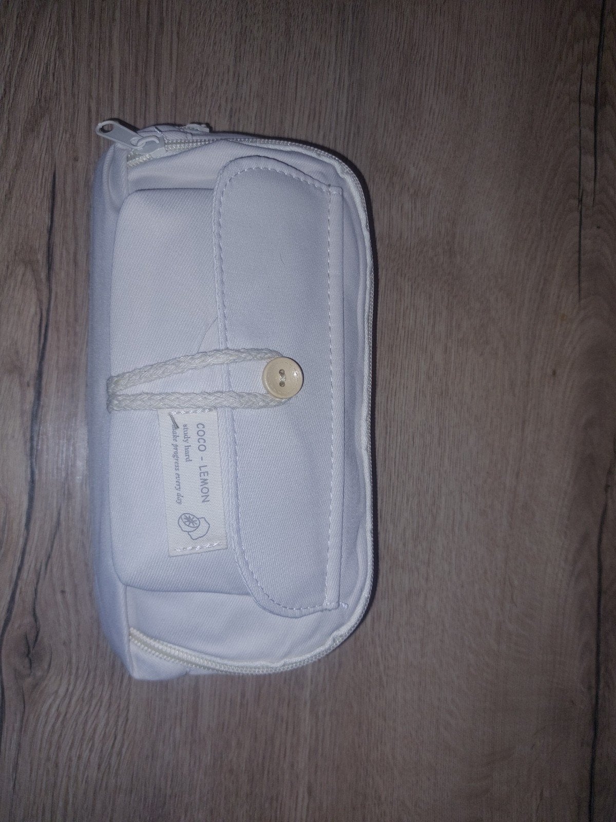 ruime witte etui, Diversen, Ophalen of Verzenden, Nieuw