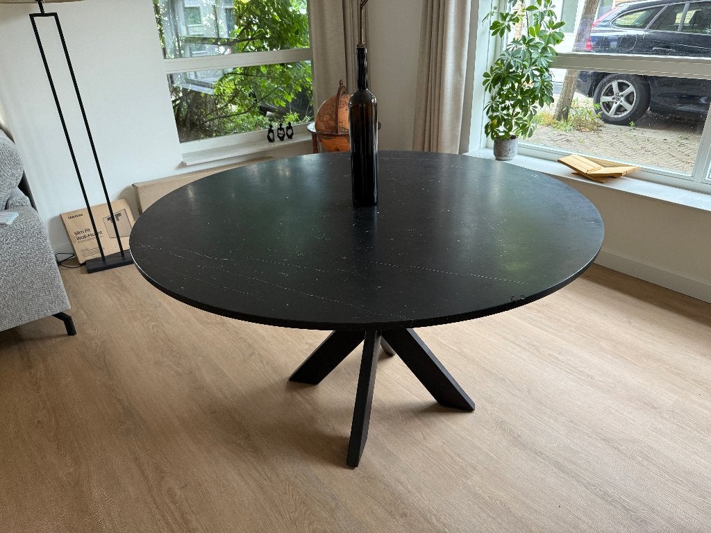 Ronde eettafel met zwart blad en kruispoot, Ophalen, Overige materialen, Gebruikt, Rond