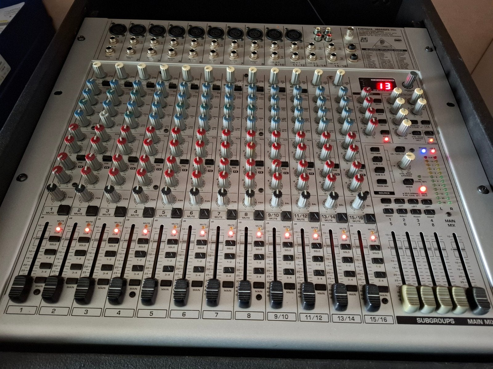Behringer mengpaneel in flight case, Ophalen of Verzenden