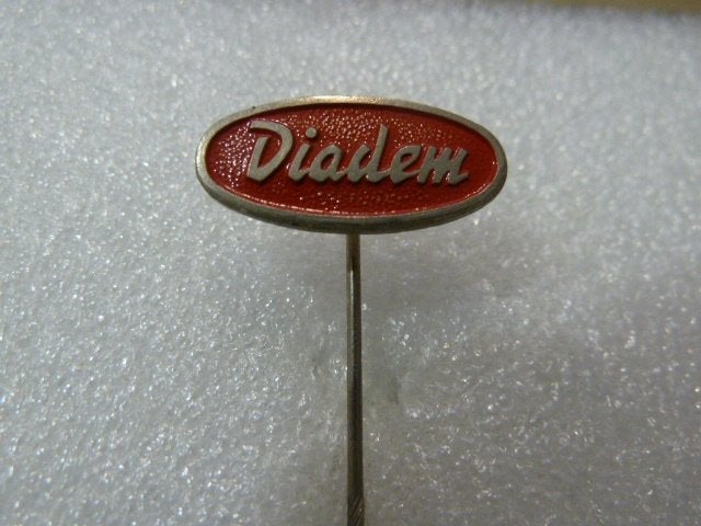 Vintage Diadem Speldje - Emaille Reversspeld, Ophalen of Verzenden, Gebruikt, Overige onderwerpen, Speldje of Pin