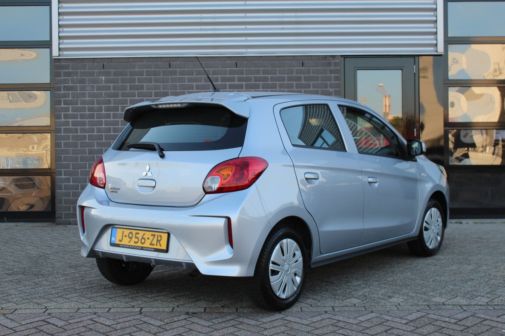 Mitsubishi Space Star 1.0 Cool+ / Carplay / Airco / N.A.P., Auto's, Voorwielaandrijving, Dealer onderhouden, Stof, Gebruikt