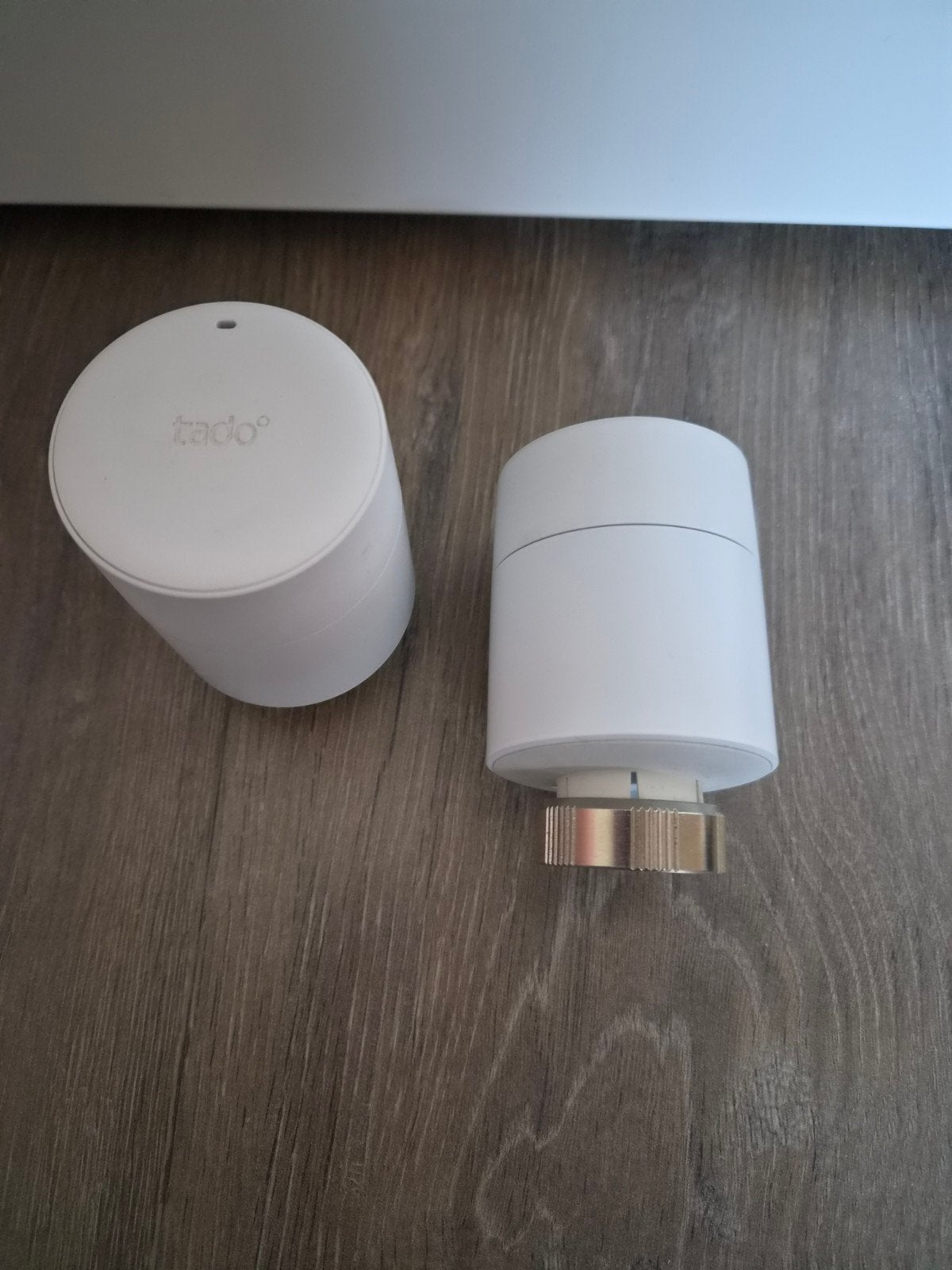 Tado slimme radiatorknoppen 2x, Ophalen of Verzenden, Slimme thermostaat, Zo goed als nieuw