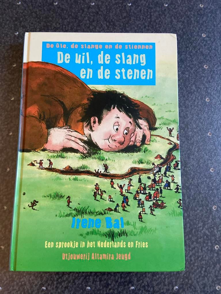 De uil, de slang en de stenen - Irene Bal (tweetalig), Ophalen of Verzenden, Gelezen