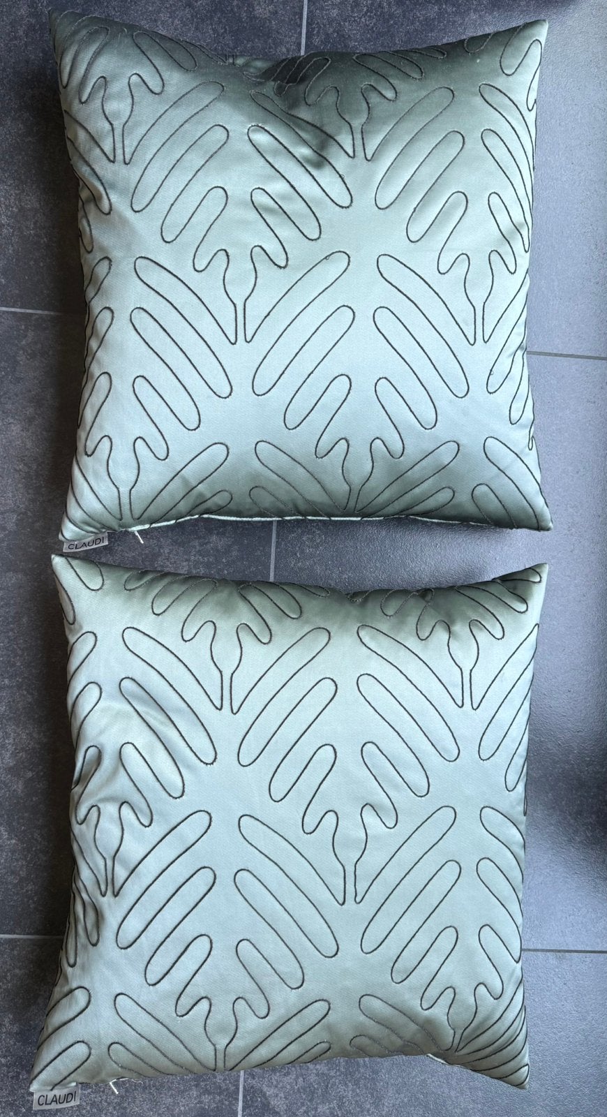 2 luxe Claudi design kussens – Model Devlin (Mint), Zwart, Vierkant, Inclusief binnenkussen, Ophalen of Verzenden