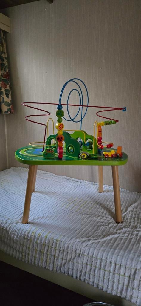 Speeltafel zo goed als nieuw  15 euro, Ophalen, Zo goed als nieuw