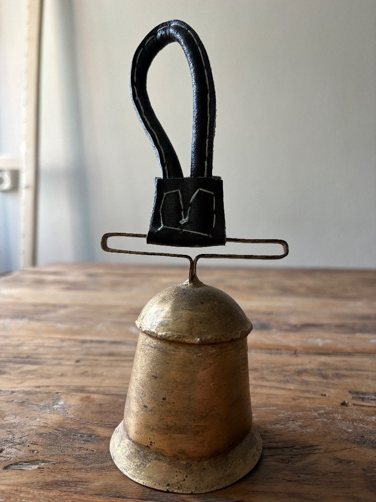 Schellenbel / Koebel met leren handlus, Ophalen of Verzenden