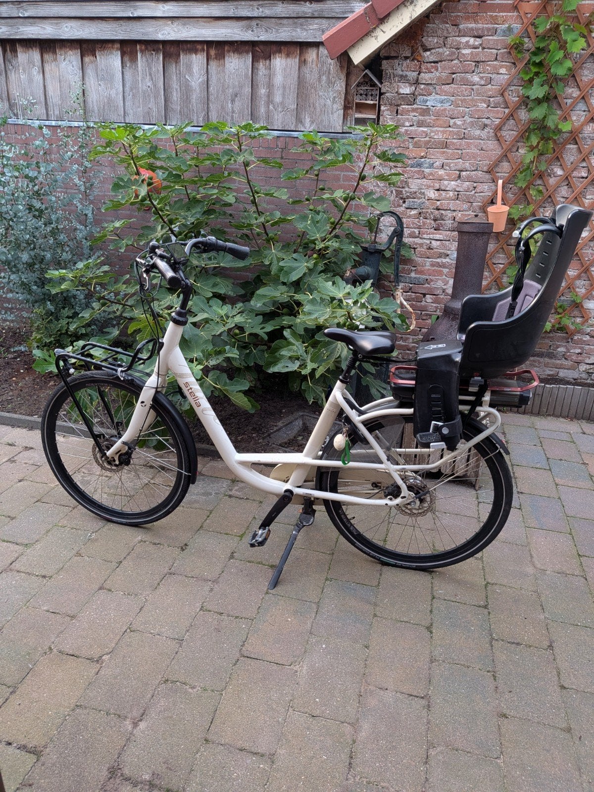 Stella Fiore elektrische fiets met kinderzitje, Gebruikt, (Extra) lage instap, 50 tot 53 cm, Schijfrem