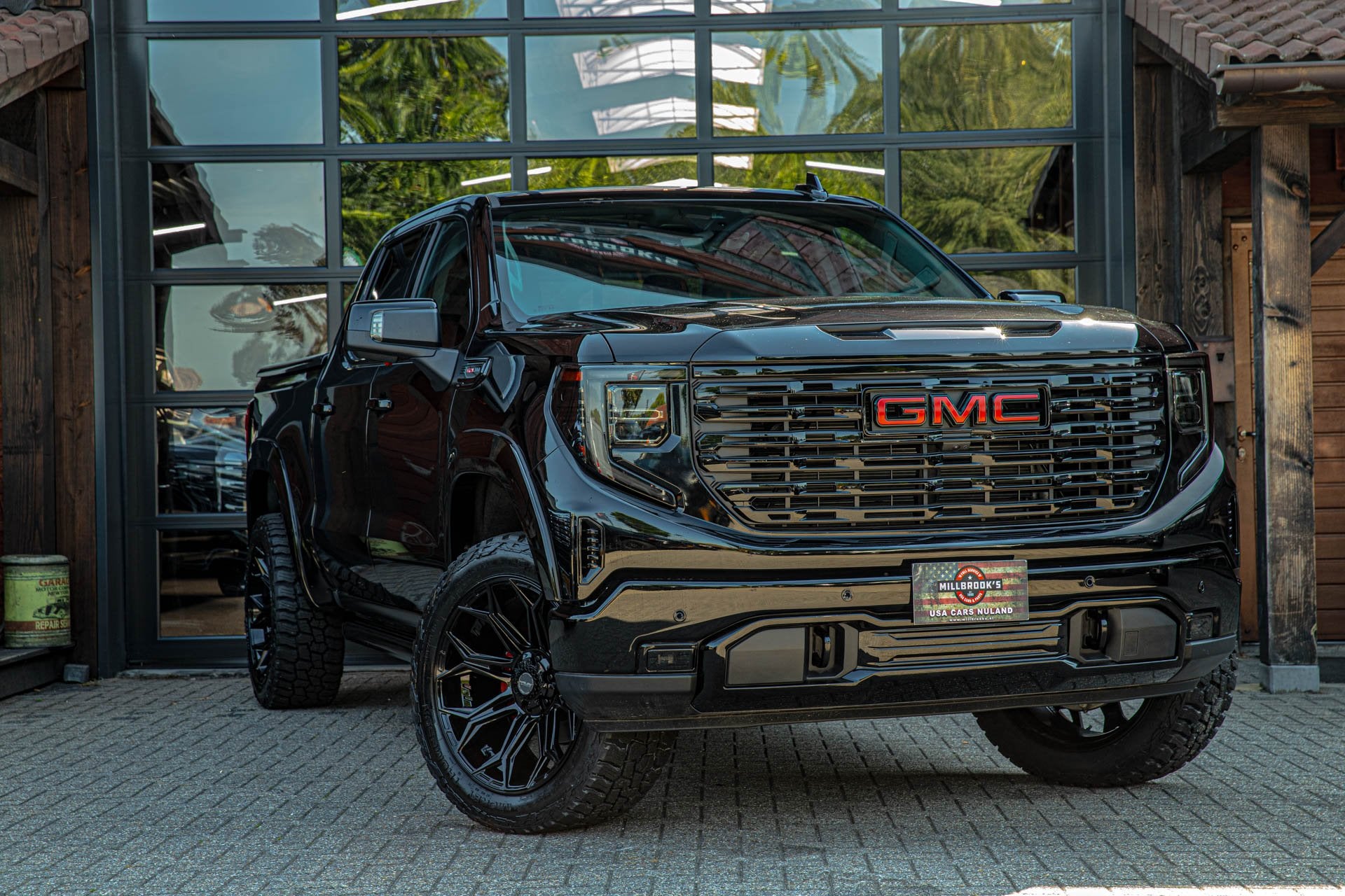 GMC Sierra Gmc Denali 6.2L V8 Wide body LPG | Widebody | Bla, Auto's, Automaat, 426 pk, Zwart, Bedrijf