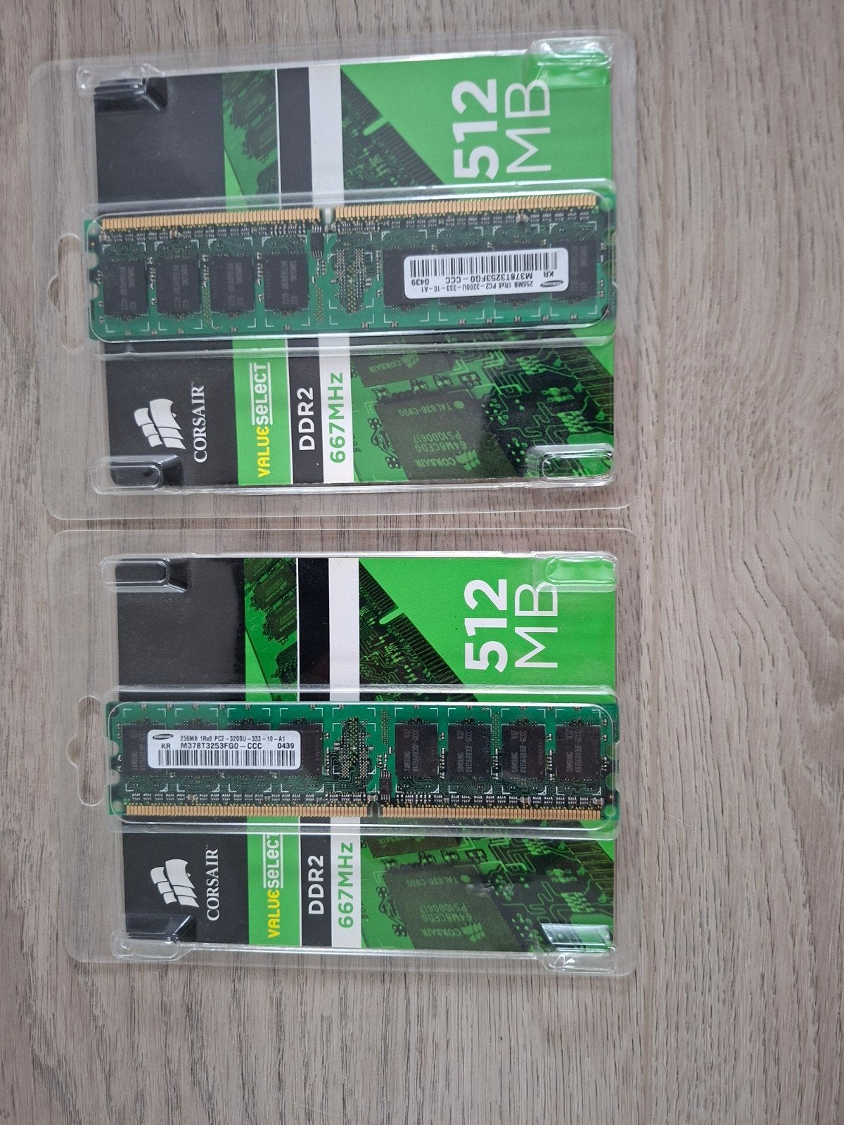 Corsair ValueSelect DDR2 667MHz 512MB RAM Geheugen (2 stuks), Server, Nieuw, Ophalen of Verzenden, DDR2