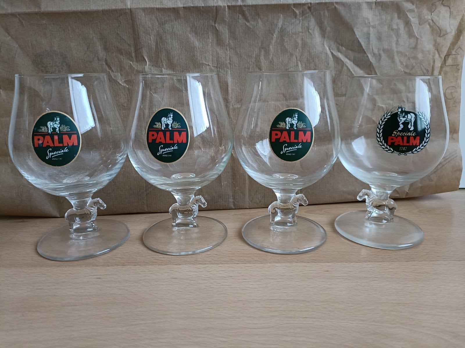 4 Palm glazen met paard in voet, Ophalen of Verzenden, Zo goed als nieuw, Glas of Glazen, Palm