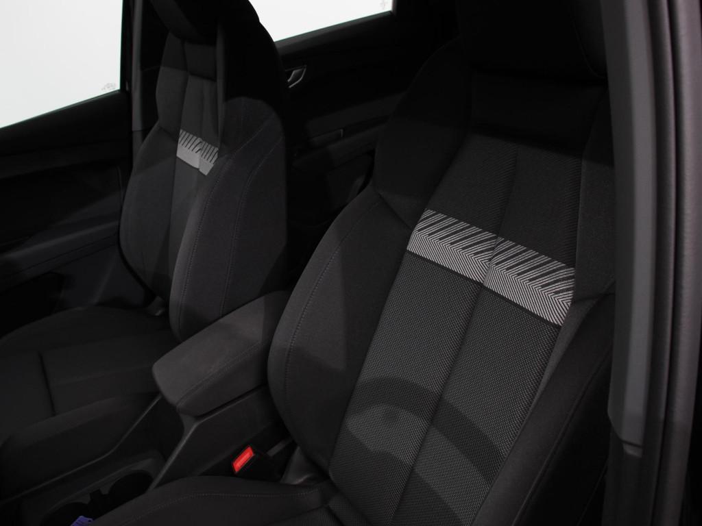 Audi Q4 e-tron 45 Advanced edition 82 kWh Climate control Ad, Automaat, Gebruikt, Zwart, 82 kWh