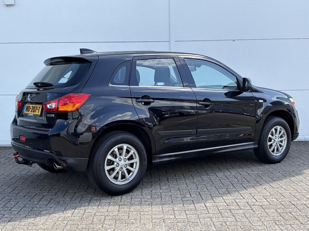 Mitsubishi ASX 1.6 Cleartec Bright+ / Trekhaak ( 1200 kg ) /, Auto's, Mitsubishi, Voorwielaandrijving, Automatische klimaatregeling