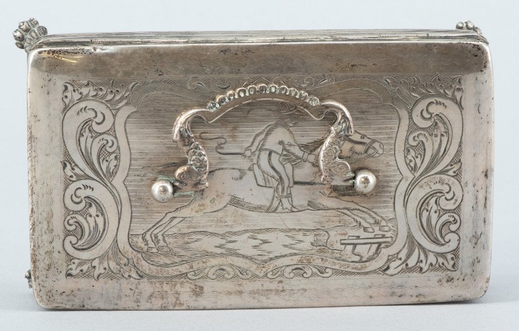 Zilveren tabaksdoos Holland 1858 grave decor jockey te paard, Antiek en Kunst, Ophalen, Zilver