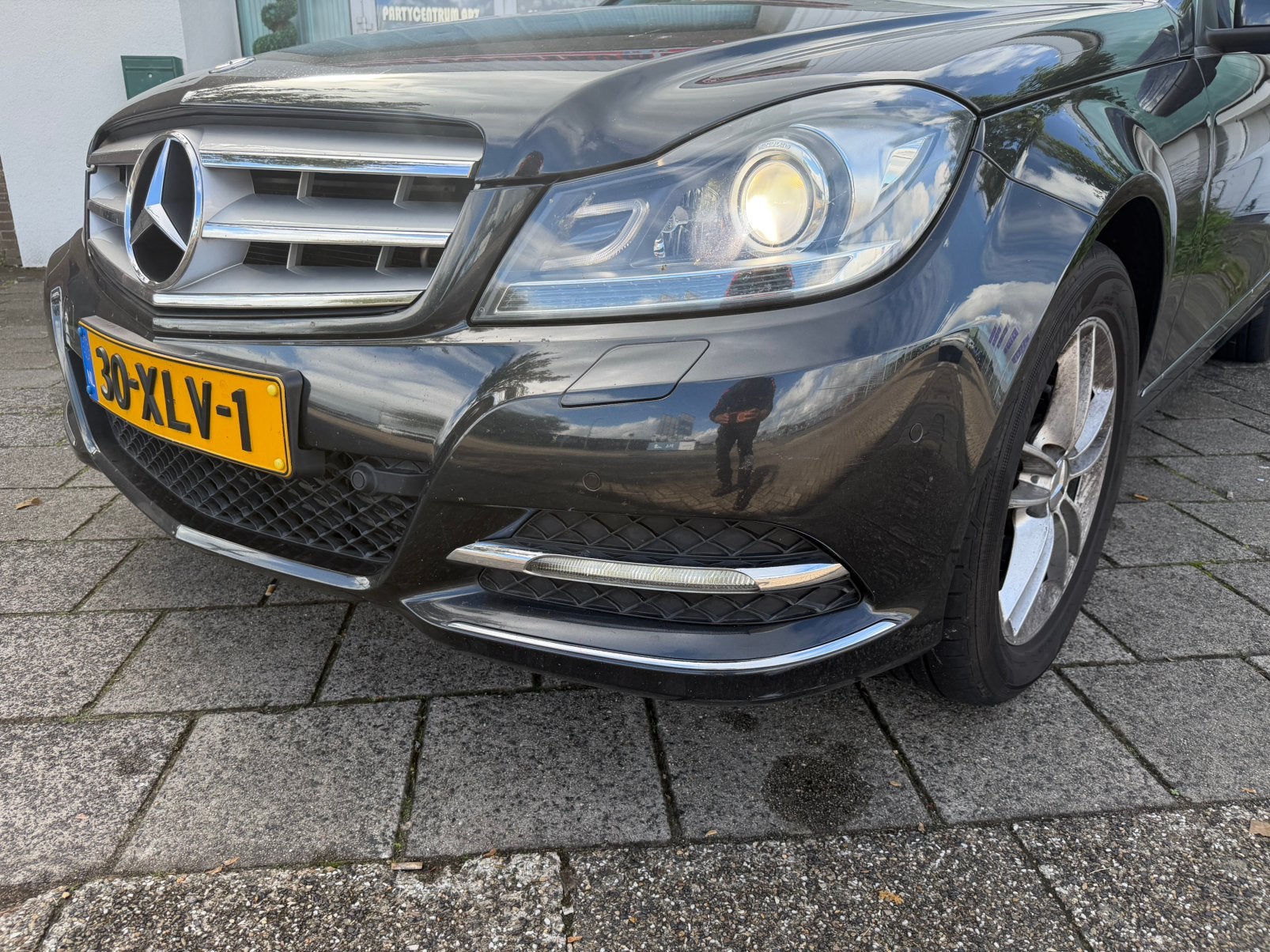 Foto 10 van Mercedes-Benz C-Klasse 1.6 C180 Kompr. Estate 2012 Zwart