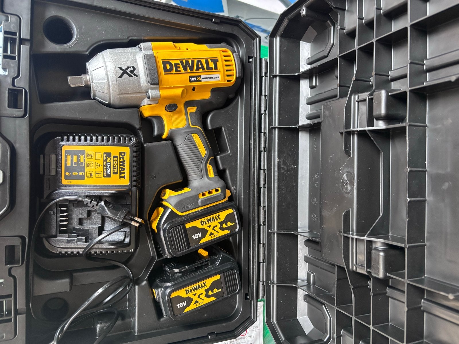 DeWalt 18v 4,0ah DCF899 Slagmoersleutel - Z.g.a.n., Ophalen of Verzenden, Zo goed als nieuw, Overige typen, DeWalt