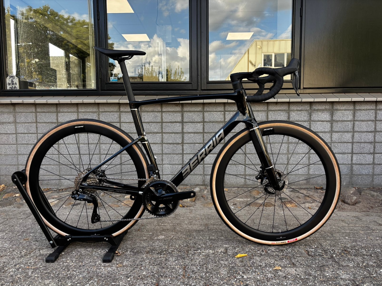 Berria Belador Pro racefietsen, Fietsen en Brommers, Fietsen | Racefietsen, 28 inch, Carbon, Berria, Nieuw