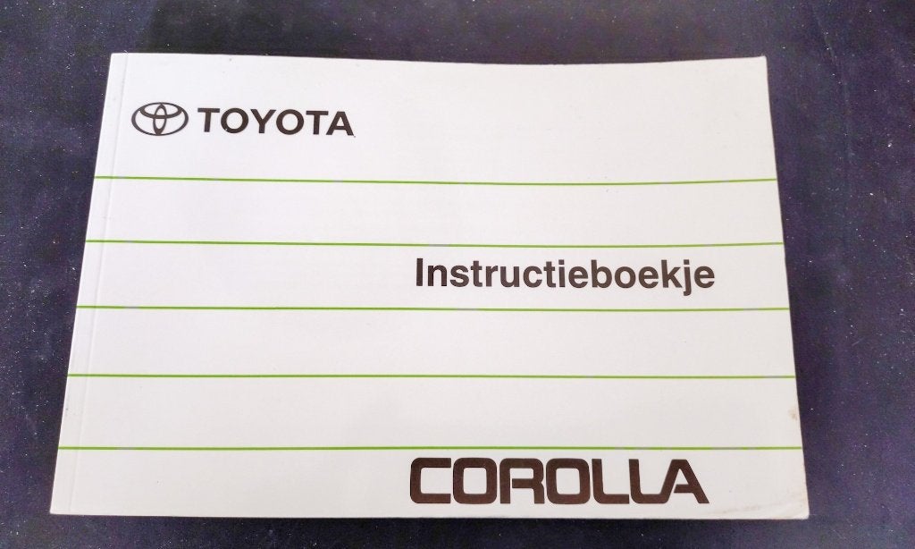 Toyota Corolla E10 instructieboekje, Ophalen of Verzenden