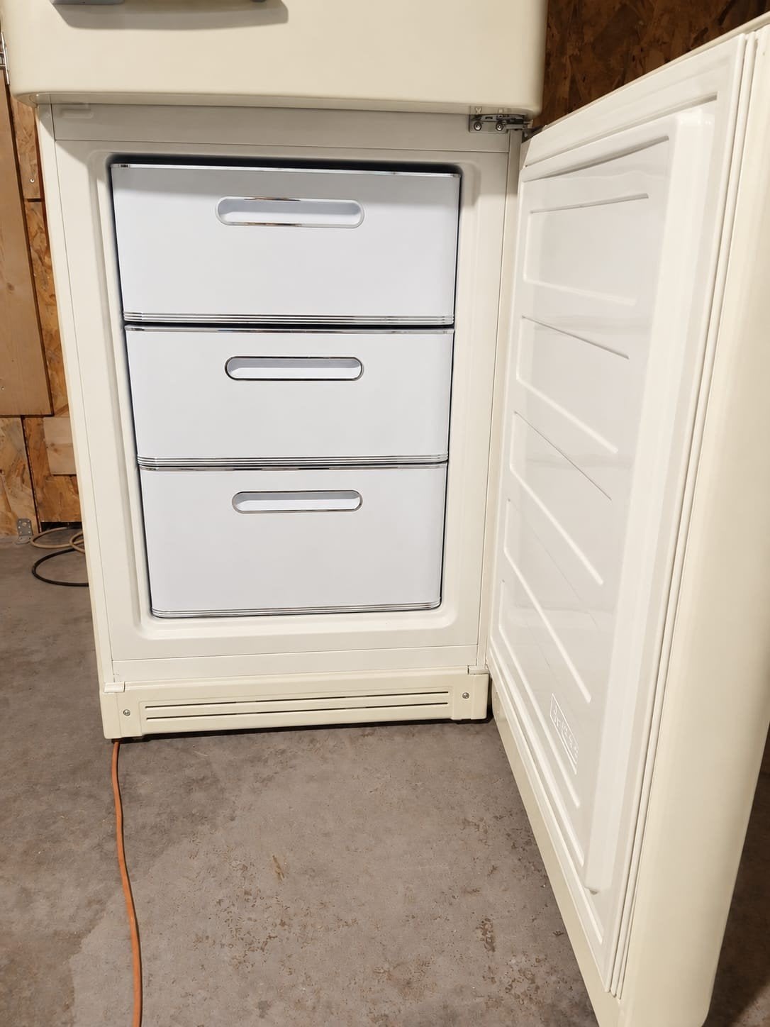 Smeg - Crème-Wit, Retro Stijl, Ophalen