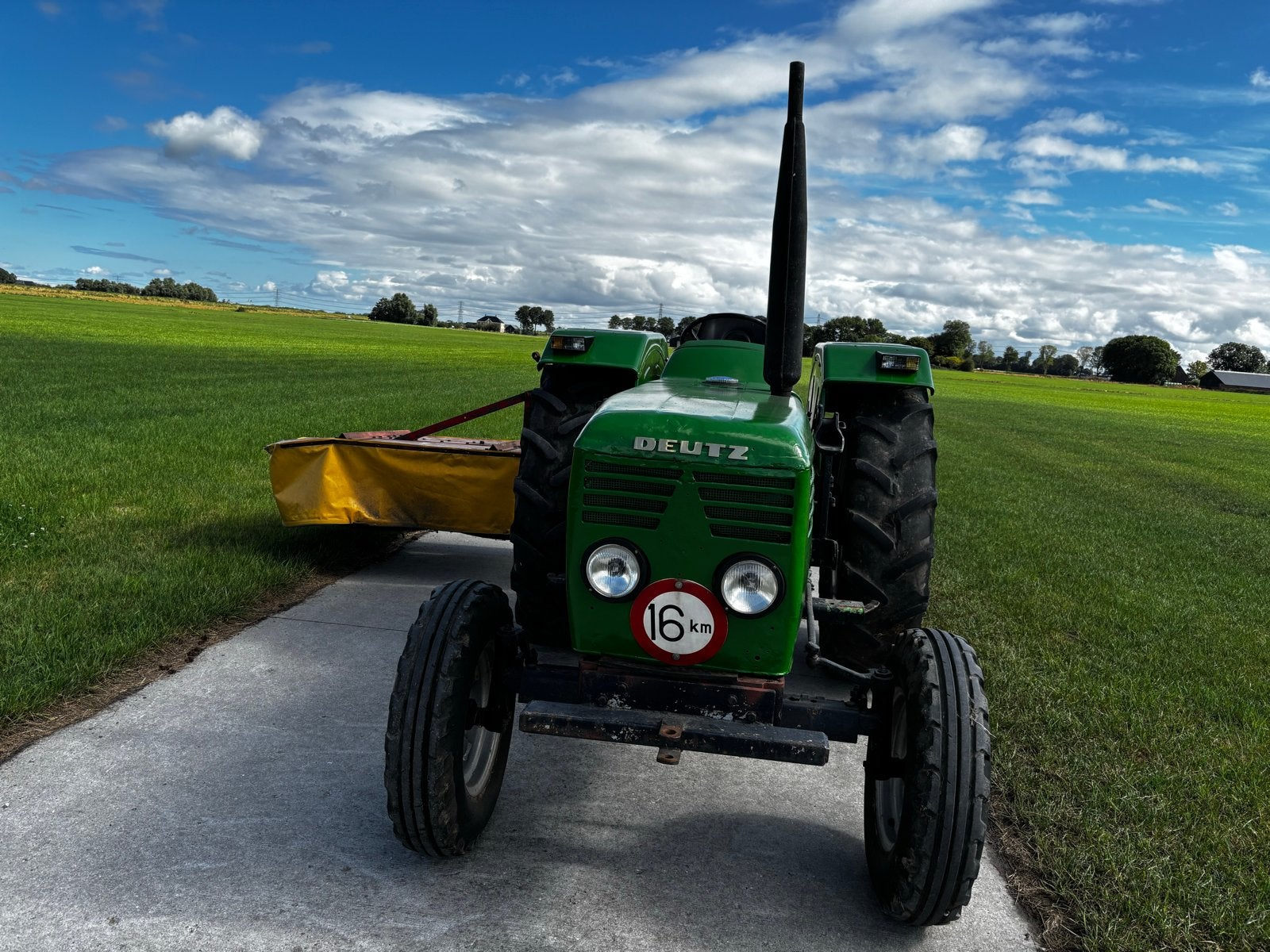 Deutz D5006 tractor met maaier, Zakelijke goederen, Agrarisch | Tractoren, Ophalen, Tot 2500, Tot 80 Pk, Gebruikt