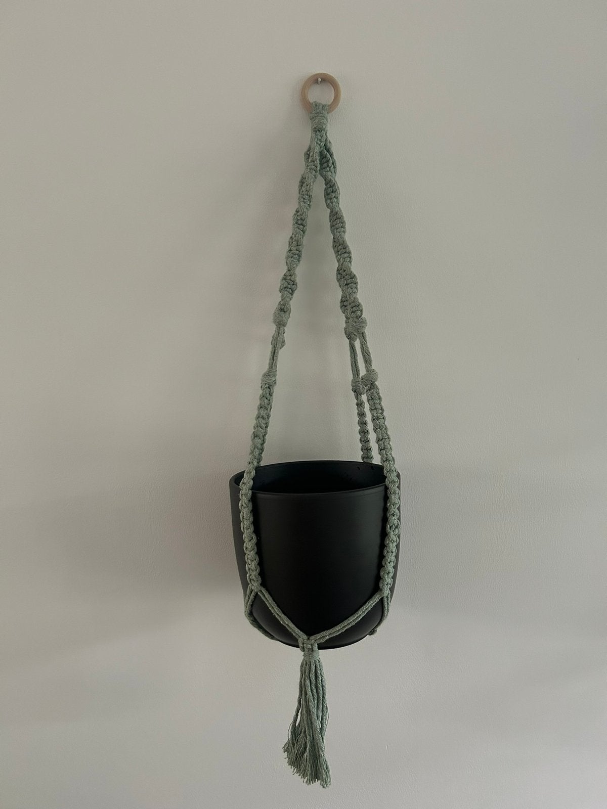 Macramé plantenhanger, Ophalen of Verzenden, Zo goed als nieuw