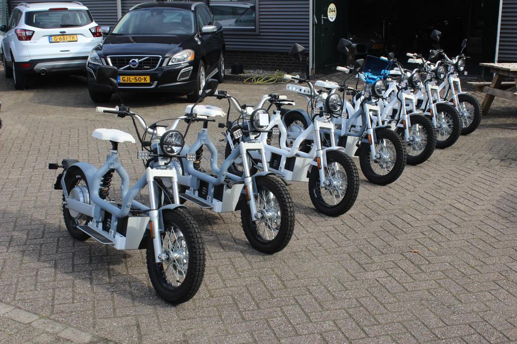 Cake Makka Flex nog 2 stuks NIEUW!, Gebruikt, Cake, De Tin Fabriek, Amsterdamsestraatweg 5
1411AW  Naarden, NL