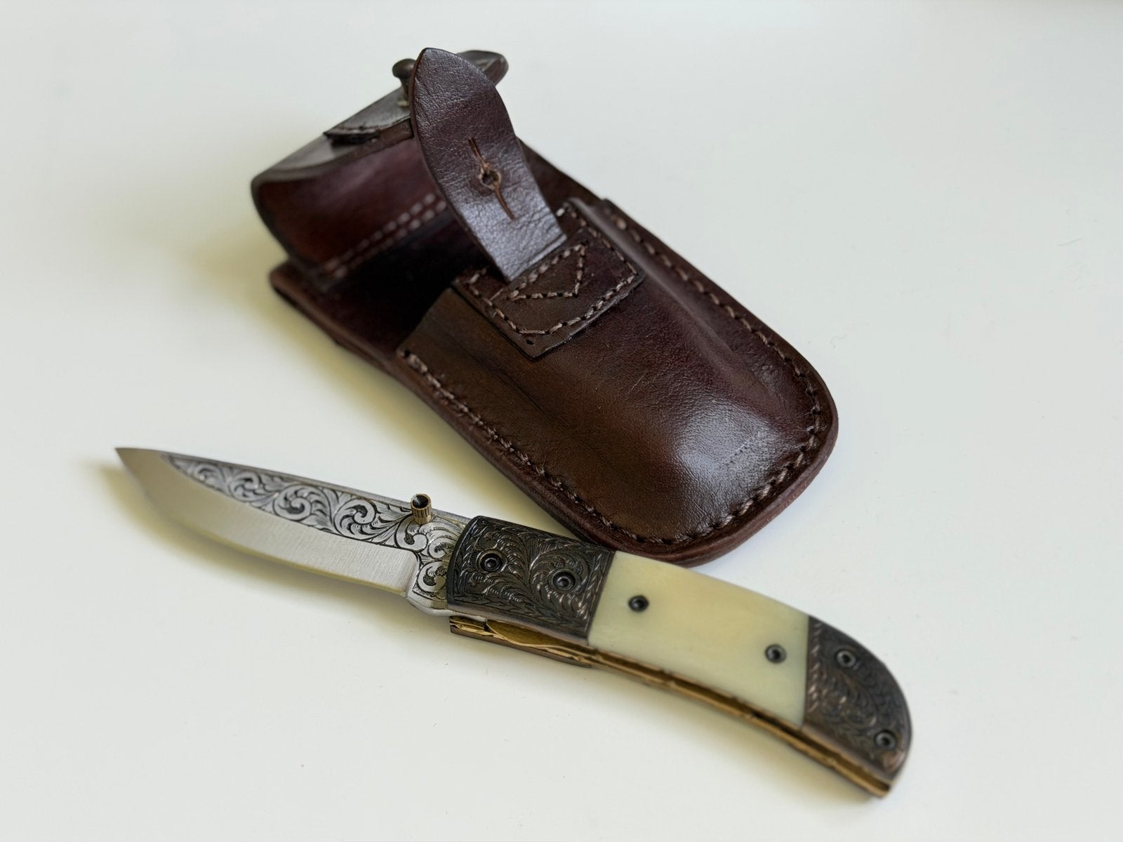 Uniek Handgegraveerd Chefs Keukenmes met Leren Etui, Ophalen of Verzenden