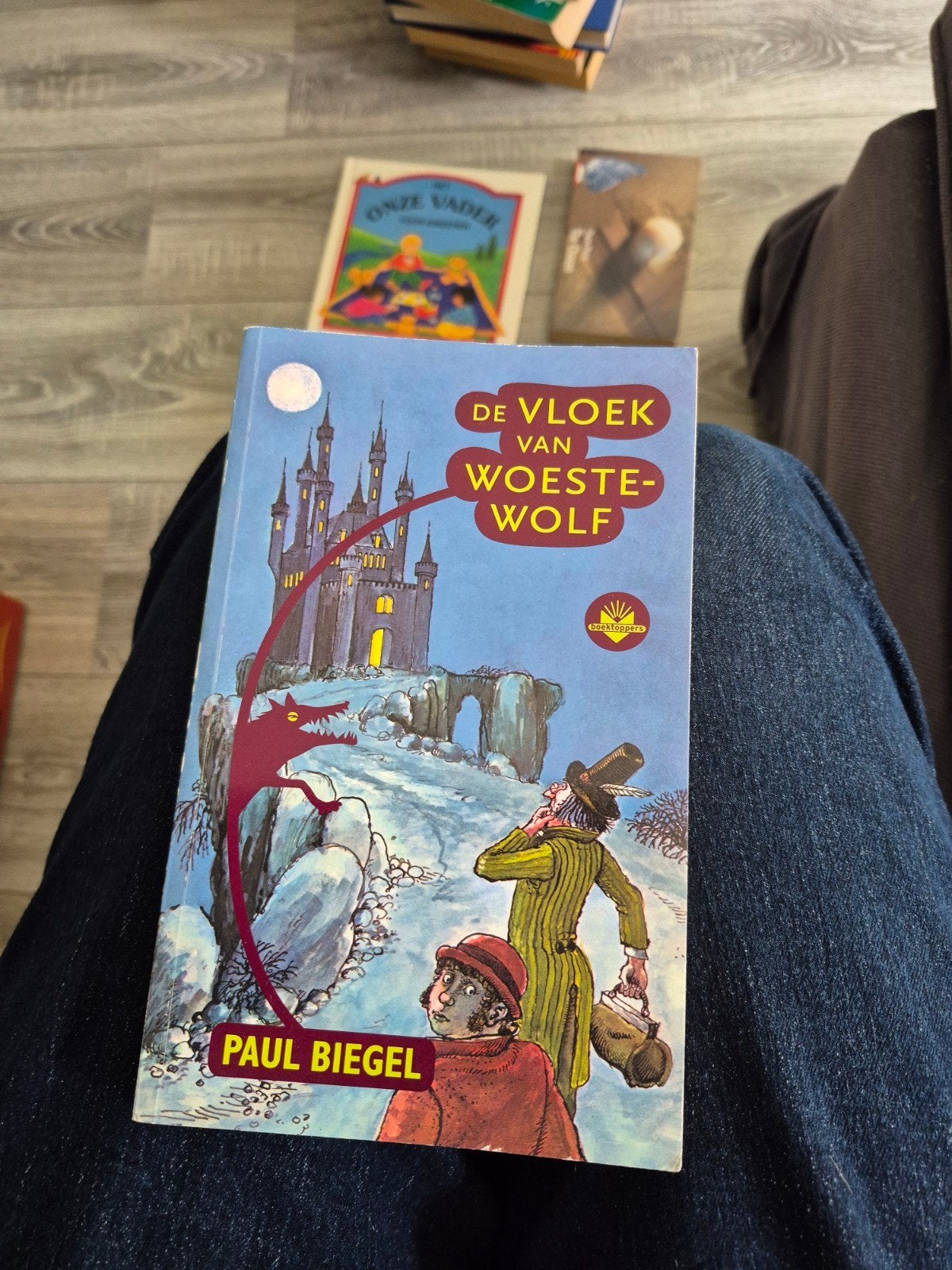 De Vloek van Woestewolf - Paul Biegel (Boektoppers), Ophalen of Verzenden, Gelezen, Paul Biegel, Fictie