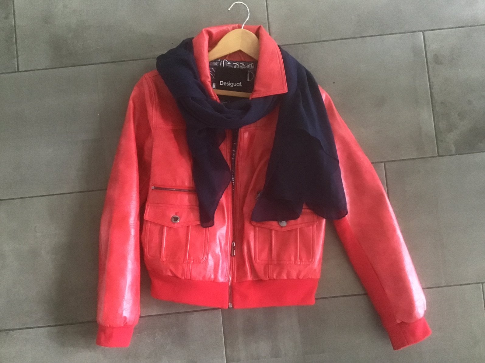 Rood Desigual jasje, Ophalen of Verzenden, Zo goed als nieuw, Rood